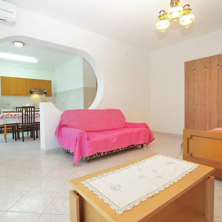 Silvano 1563 Apartamento Pula