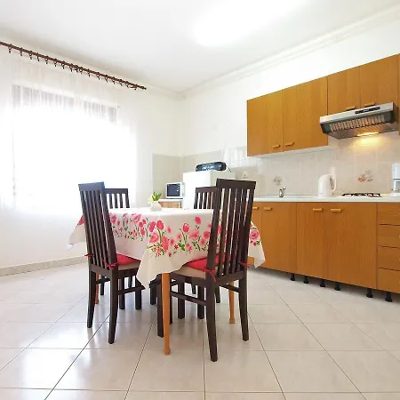 Silvano 1563 Διαμέρισμα Πούλα