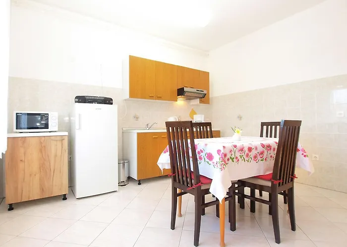 Apartment Silvano 1563 *