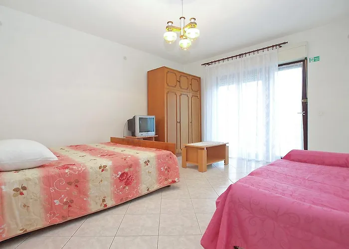 Silvano 1563 Apartment