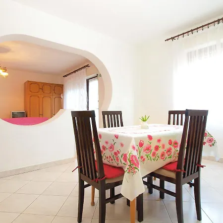 Appartamento Silvano 1563 Pola