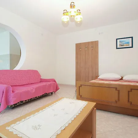 Appartamento Silvano 1563 Pola