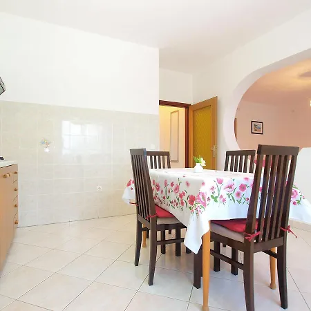 Appartamento Silvano 1563 Pola